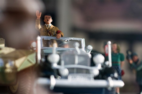 Игрушечный нацизм. В Украине детям продают игрушки с символами нацисткой Германии Игрушечный нацизм. В Украине детям продают игрушки с символами нацисткой Германии