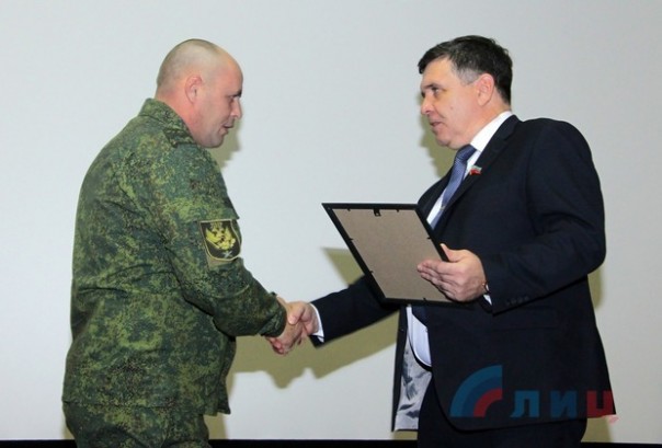 Комендантский полк Народной милиции ЛНР отпраздновал вторую годовщину образования Комендантский полк Народной милиции ЛНР отпраздновал вторую годовщину образования