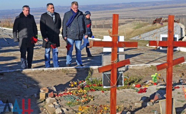 Сводка от МО ДНР 23 ноября 2016. Укрофашисты потеряли до пяти боевиков убитыми при попытке прорыва линии обороны ДНР на южном участке фронта Сводка от МО ДНР 23 ноября 2016. Укрофашисты потеряли до пяти боевиков убитыми при попытке прорыва линии обороны ДНР на южном участке фронта