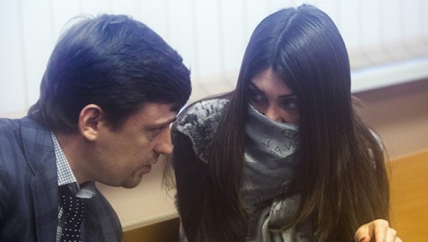 Участница "гонок" на Gelandewagen будет работать дворником