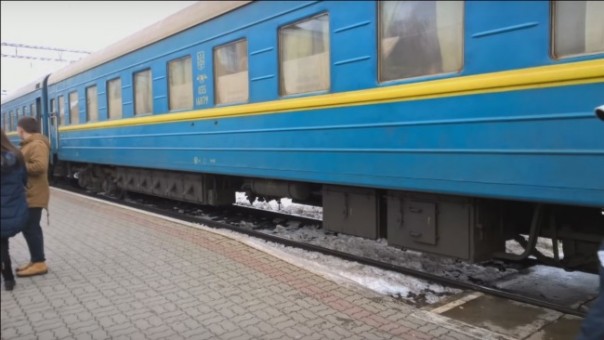 Через Тернополь в Москву ездит подпольный поезд из Львова? Через Тернополь в Москву ездит подпольный поезд из Львова?