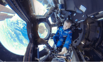 С чего начиналась МКС: панорамная прогулка по первым модулям станции в формате 360 от RT