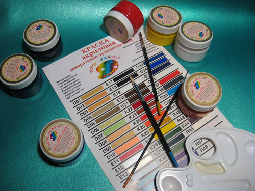 В ДНР заработала фабрика по производству красок, здание которой было разрушено обстрелом в 2015 году