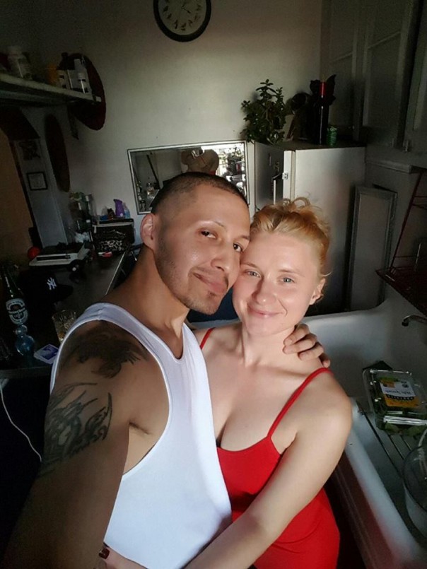 В Нью-Йорке по обвинению в проституции задержали активистку Femen В Нью-Йорке по обвинению в проституции задержали активистку Femen