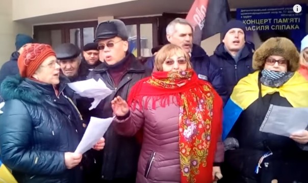 Укробыдло ответило на песенный флешмоб высером: "Дулю вам, а не вкрайину. ла-ла-ла-ла"