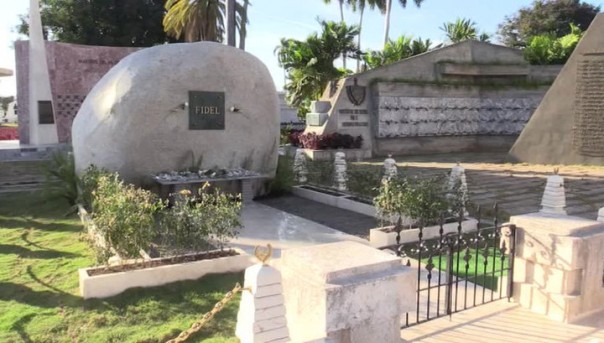 Глыба Фидель: команданте позаботился, чтобы не было культа личности