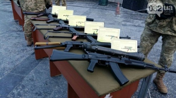 Украинские военные показали свое лучшее вооружение в день ВСУ