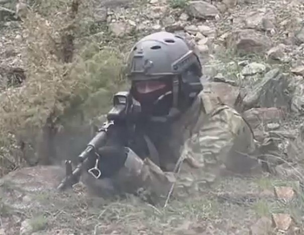 Русский спецназ «зачистил верхушку» террористов в Алеппо Русский спецназ «зачистил верхушку» террористов в Алеппо