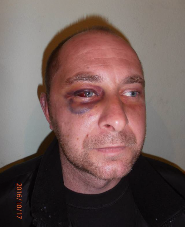 Пьяных в дым начальников СБУ и ВСУ избили и задержали добробатовцы под Мариуполем