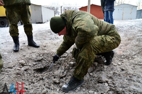 Последствия ночных обстрелов: повреждены минимум 13 домов в Куйбышевском районе Донецка, ранен мирный житель Последствия ночных обстрелов: повреждены минимум 13 домов в Куйбышевском районе Донецка, ранен мирный житель