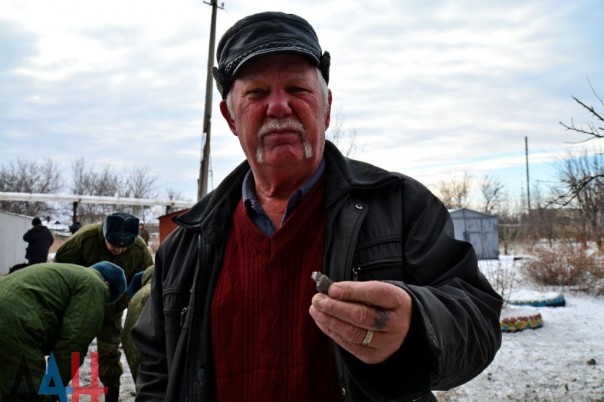 Последствия ночных обстрелов: повреждены минимум 13 домов в Куйбышевском районе Донецка, ранен мирный житель Последствия ночных обстрелов: повреждены минимум 13 домов в Куйбышевском районе Донецка, ранен мирный житель