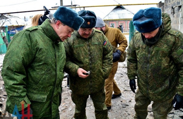 Последствия ночных обстрелов: повреждены минимум 13 домов в Куйбышевском районе Донецка, ранен мирный житель Последствия ночных обстрелов: повреждены минимум 13 домов в Куйбышевском районе Донецка, ранен мирный житель