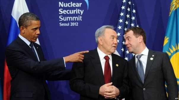 Штаты откажутся от практики «цветных» переворотов?