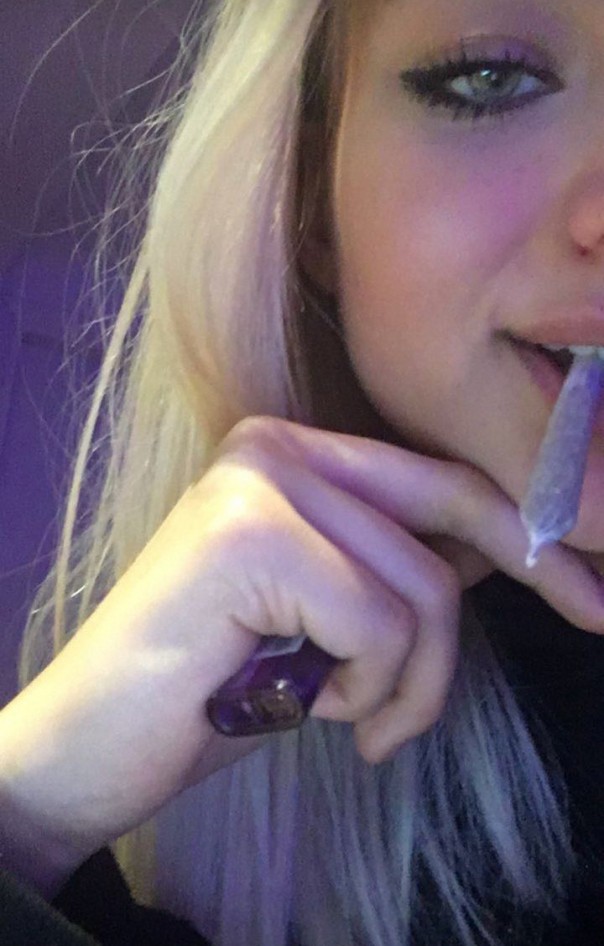 18-летняя дочь теннисиста Евгения Кафельникова: Я ненавижу Россию! — видео 18-летняя дочь теннисиста Евгения Кафельникова: Я ненавижу Россию! — видео