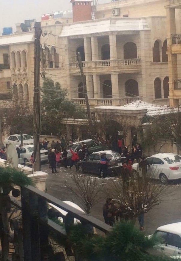 Первый снег в Алеппо. Первый снег в Алеппо.