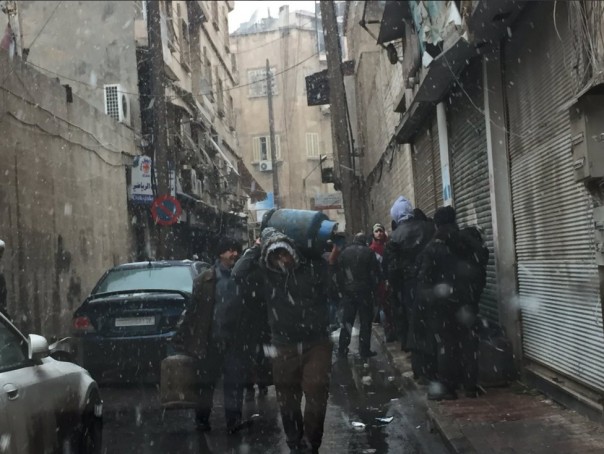 Первый снег в Алеппо. Первый снег в Алеппо.