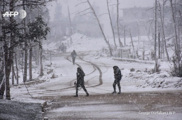 Первый снег в Алеппо. Первый снег в Алеппо.