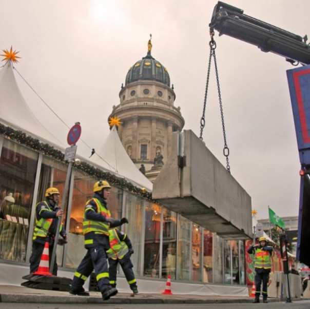 Рождество в бетонном бункере от Меркель: немецкие города переходят на осадное положение Рождество в бетонном бункере от Меркель: немецкие города переходят на осадное положение