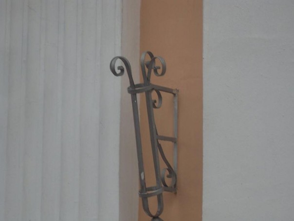 Со здания резиденции президента Молдовы исчез флаг Европейского союза