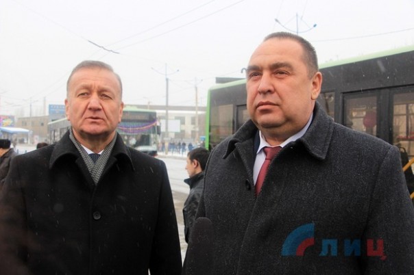 Глава Республики и мэр Луганска торжественно открыли путепровод на улице Советской Глава Республики и мэр Луганска торжественно открыли путепровод на улице Советской