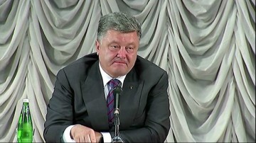 Щось у лісі здохло: Порошенко озаботился национальным единством