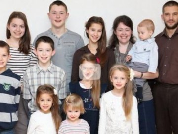 Родители с 10 детьми бежали из Германии в Сибирь из-за уроков сексуального просвещения