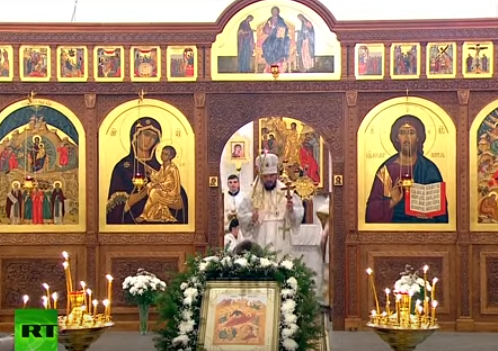 Владимир Путин на рождественском богослужении в Великом Новгороде