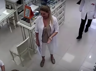 Пока русские хакеры взломали США и выбрали Трампа - хохлохакеры взломали камеру наблюдения и заполнили магазин гимном