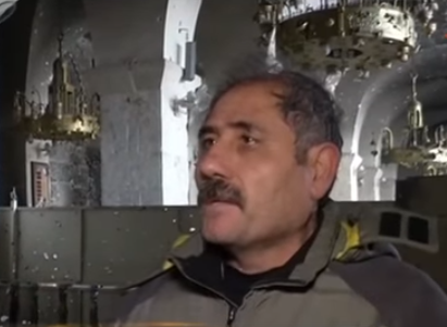 Христиане в Алеппо идут молиться в мечети Христиане в Алеппо идут молиться в мечети