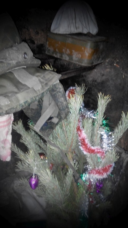 Им отступать некуда - позади Москва. Фоторепортаж с передовой ДНР Им отступать некуда - позади Москва. Фоторепортаж с передовой ДНР