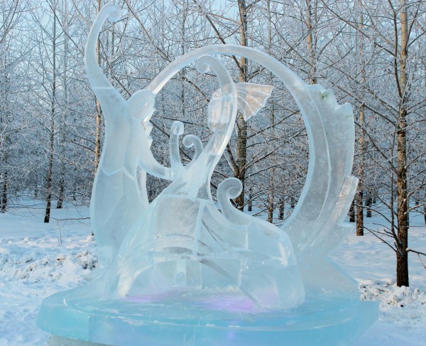 В мире прекрасного или Волшебная сила красноярского снега и льда В мире прекрасного или Волшебная сила красноярского снега и льда