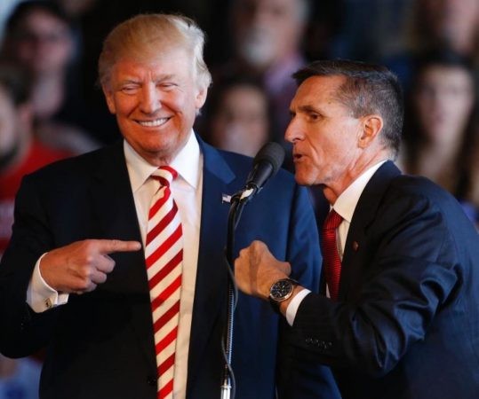 «Простите за Обаму»: Флинн 5 раз звонил в Москву в день введения санкций