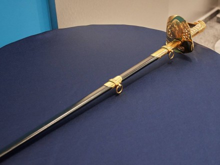 Британцы наградили украинского военного почетной саблей за понимание английского юмора Британцы наградили украинского военного почетной саблей за понимание английского юмора