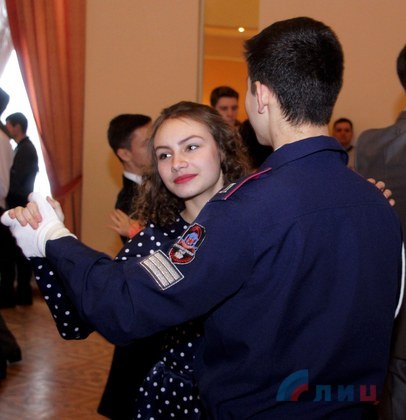 Первый в ЛНР Святочный бал состоялся в Луганске