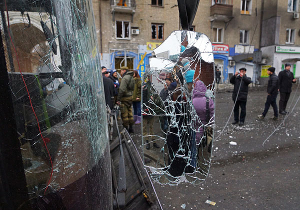 Донецк почтил память жертв трагедии на Боссе