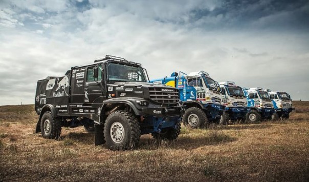 Новости «Дакар-2017»:  Презентация экипажей | От КамАЗа участвует 980-ти сильный капотник | Не суперпобеда, но приятно