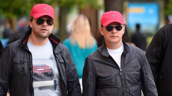 Ляшко улетел отдыхать в Таиланд в мужской компании — опубликованы документы Ляшко улетел отдыхать в Таиланд в мужской компании — опубликованы документы