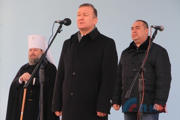 Глава ЛНР посетил народные Рождественские гуляния в столичном храме "Умиление" и поздравил жителей Республики с Рождеством Христовым