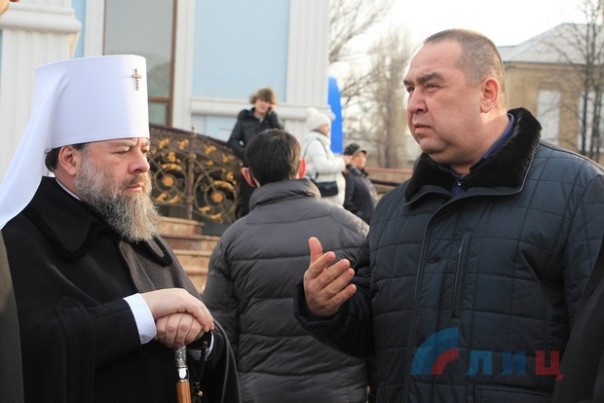 Глава ЛНР посетил народные Рождественские гуляния в столичном храме "Умиление" и поздравил жителей Республики с Рождеством Христовым