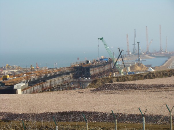 Погружено 50% от всего объема свай моста через Керченский пролив Погружено 50% от всего объема свай моста через Керченский пролив