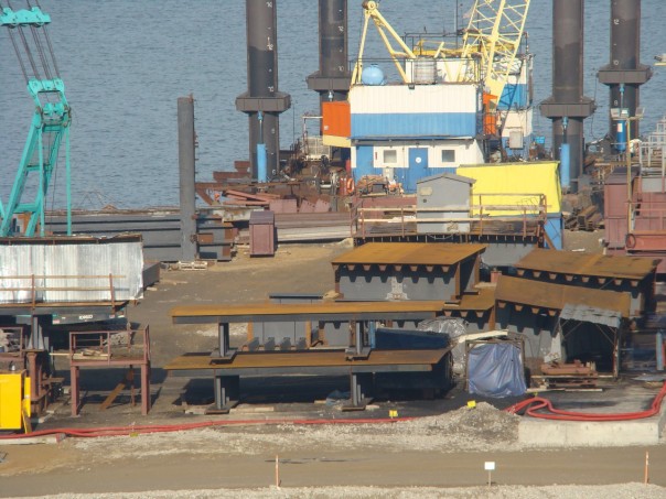 Погружено 50% от всего объема свай моста через Керченский пролив Погружено 50% от всего объема свай моста через Керченский пролив