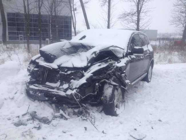 Кто снег насыпал, тот пусть его и убирает… Кто снег насыпал, тот пусть его и убирает…