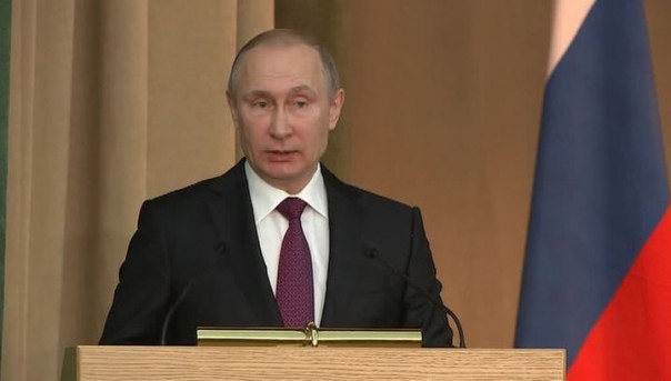 Путин: Генпрокуратура должна активно участвовать в борьбе с коррупцией