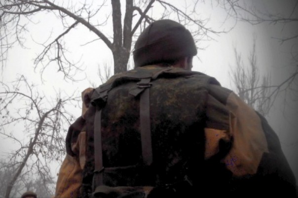 Им отступать некуда - позади Москва. Фоторепортаж с передовой ДНР