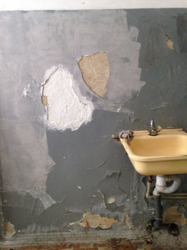 Будущих медиков приучают к нищете за 10 тысяч в год: сеть шокировали фотографии Медицинского колледжа в Харькове