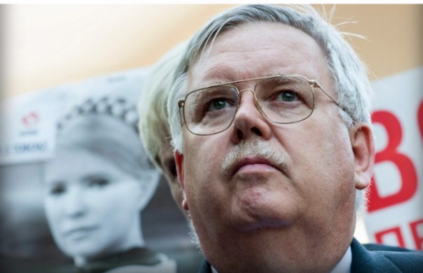 Сообщение о смерти американского посла Теффта оказалось фейком - авторов подвело знание языка