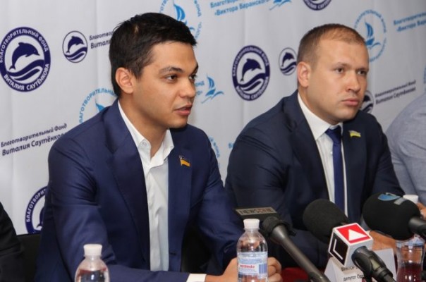 Карта Порошенко бита: коррупция затмила русофобию