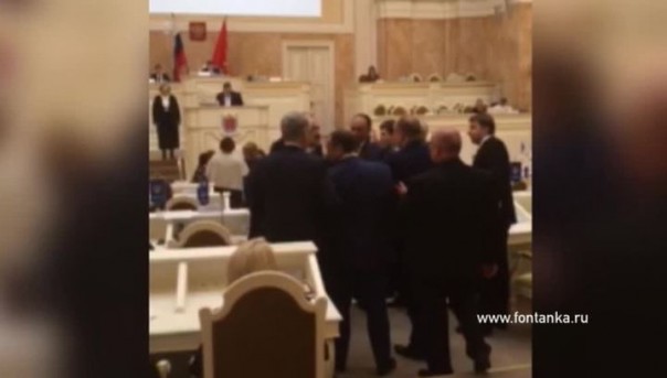 Депутаты Заксобрания Петербурга подрались из-за судьбы Исаакия