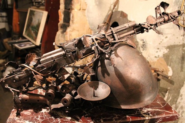 Донецкий кузнец весной представит на выставке в Госдуме РФ кованые фигуры из осколков снарядов