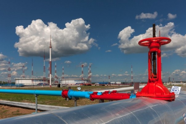 Лукашенко потребовал от правительства найти замену российской нефти Лукашенко потребовал от правительства найти замену российской нефти